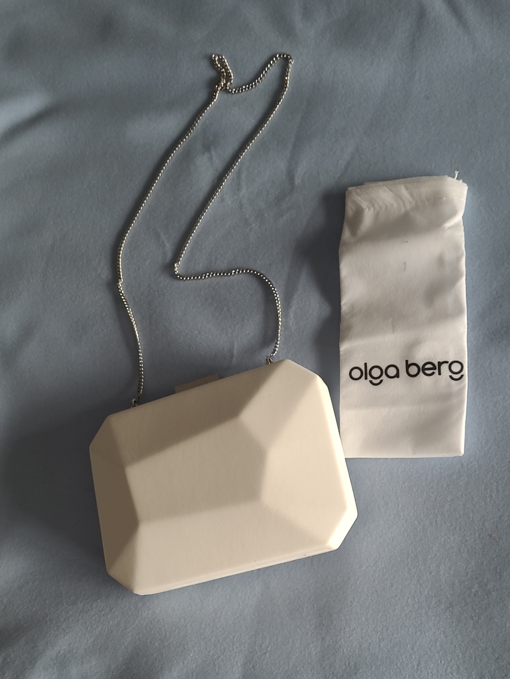 Olga Berg White Faceted Evening Clutch with Silver Chain 8x6"